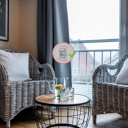 Kuestenkojen Mit 4 Ferienwohnungen Fuer 1 Bis 8 Pers Mit Diversen Schlafzimmern, Garten Oder Balkon بوسم المظهر الخارجي الصورة